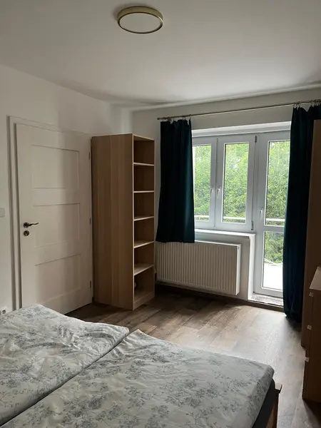 Apartmán 2 – ložnice s manželskou postelí
